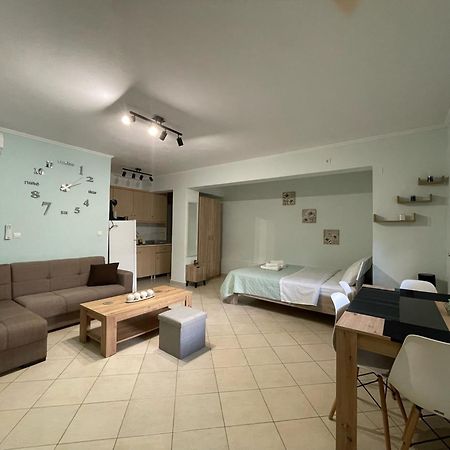 Eleni Studio Apartment Превеза Екстериор снимка